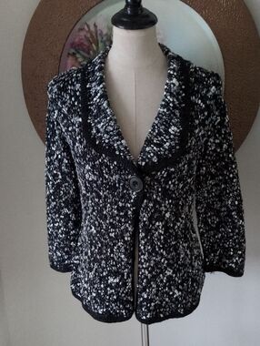 Classiques Entier Black and White Bouclé Knit Cardigan